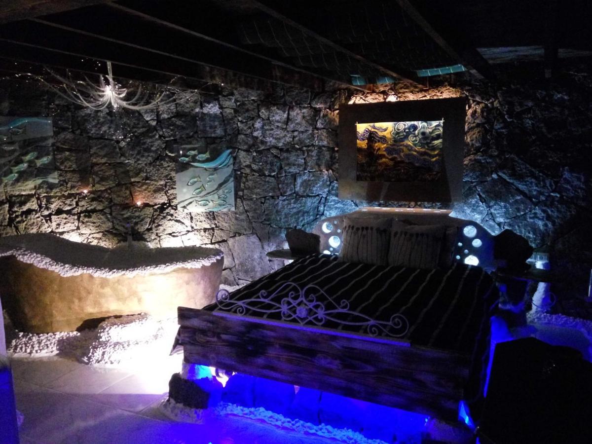 Aloelux Villa ! - Private Villa With Jacuzzi, Cinema ,Massage ,Wonderful View, Art Desing Villa Conil Luaran gambar