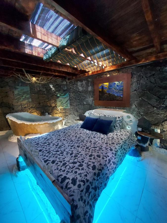 Aloelux Villa ! - Private Villa With Jacuzzi, Cinema ,Massage ,Wonderful View, Art Desing Villa Conil Luaran gambar